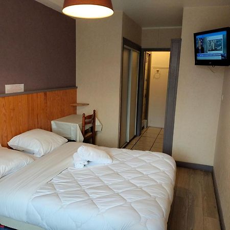 La Caravelle Hotel Riom Buitenkant foto